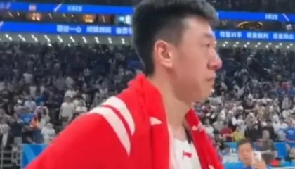 开云体育app入口-王少杰全场得到2分4篮板1盖帽，赛后球员握手致意时泪洒赛场