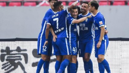 开云体育app下载地址-【中超】斯坦丘任意球双响戴维森破门 三镇6比0广州