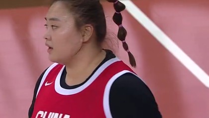 开云体育app网页版安全-6投1中，得2分！女篮顶级中锋连续低迷，球迷：不如刘禹彤